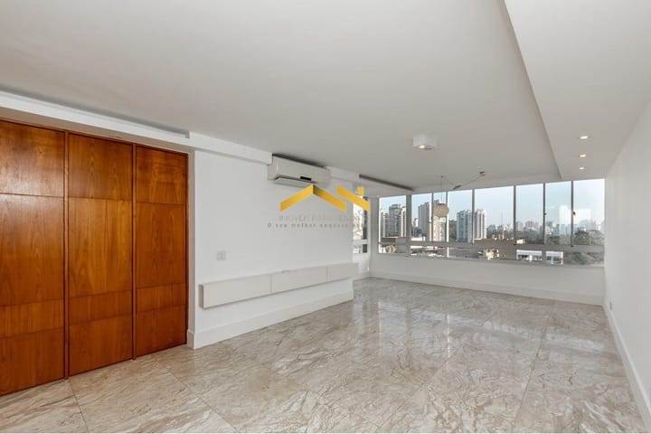 Apartamento à venda com 3 quartos, 272m² - Foto 1