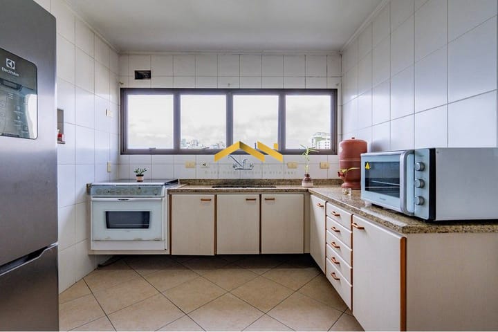 Apartamento à venda com 4 quartos, 200m² - Foto 39