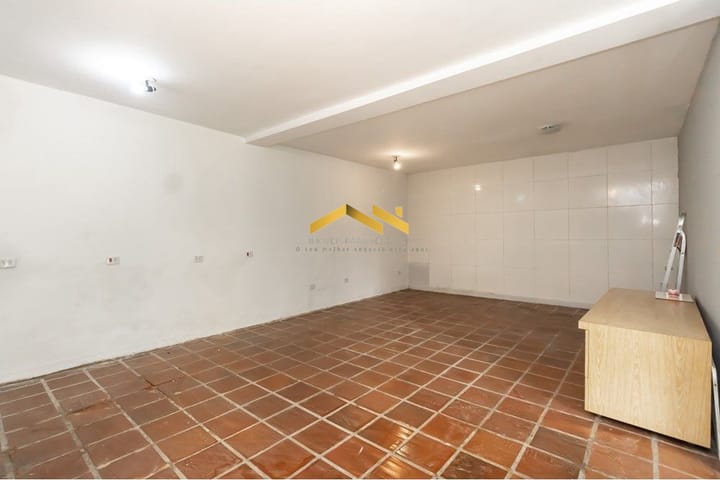 Casa à venda com 3 quartos, 240m² - Foto 11