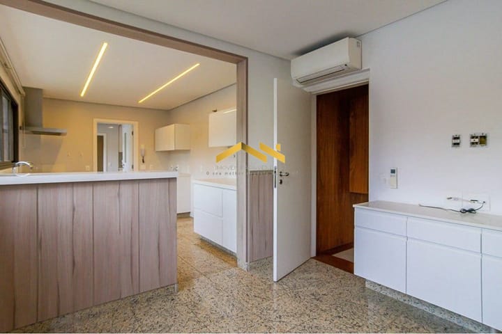 Apartamento à venda com 3 quartos, 287m² - Foto 7