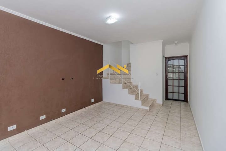 Casa à venda com 3 quartos, 116m² - Foto 2