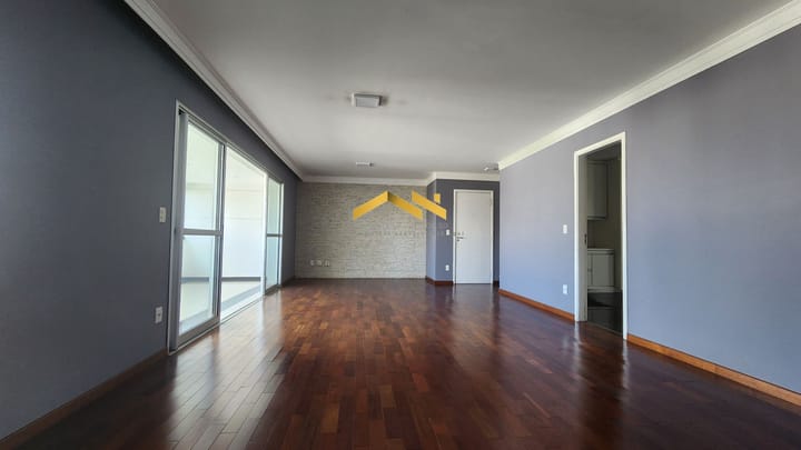 Apartamento à venda com 3 quartos, 175m² - Foto 1