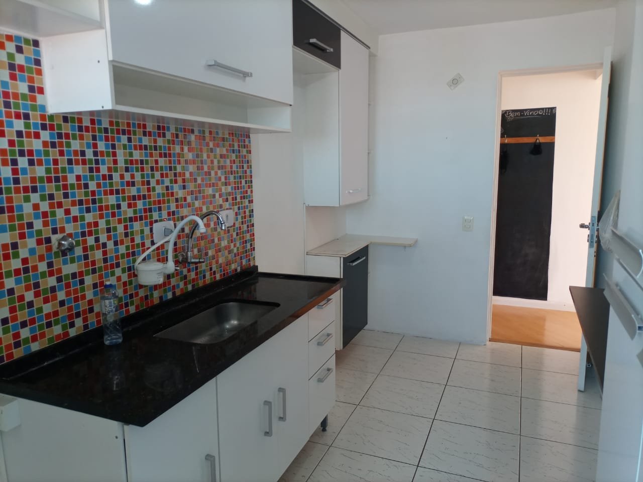 Apartamento à venda com 2 quartos, 68m² - Foto 4