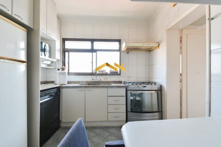 Apartamento à venda com 3 quartos, 209m² - Foto 43