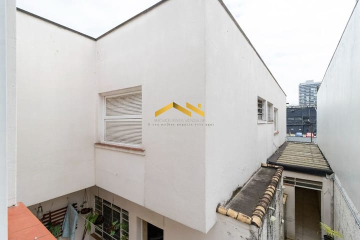 Casa à venda com 4 quartos, 200m² - Foto 17