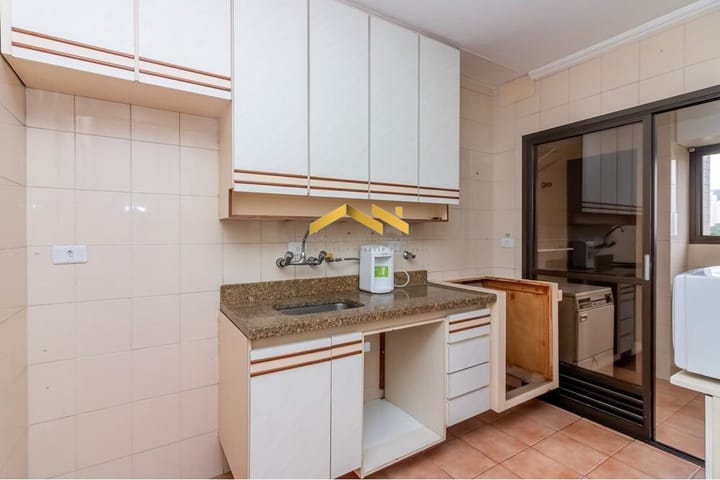 Apartamento à venda com 3 quartos, 81m² - Foto 28