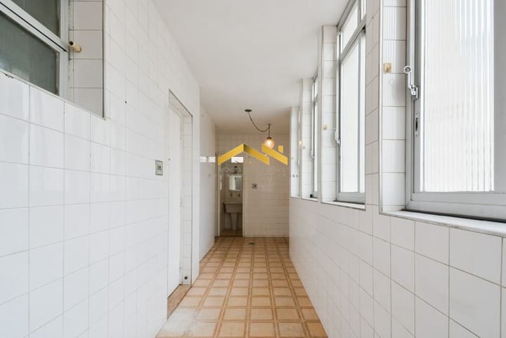 Apartamento à venda com 3 quartos, 181m² - Foto 9