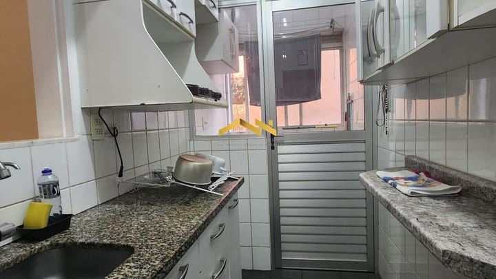 Apartamento à venda com 2 quartos, 50m² - Foto 3