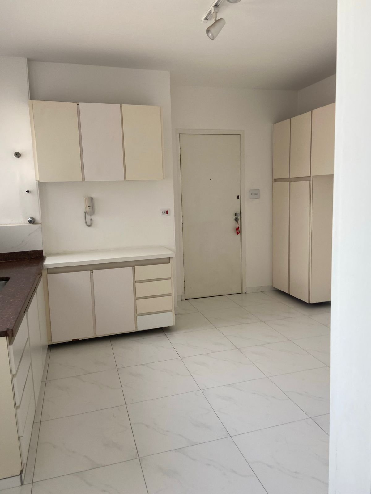 Apartamento à venda com 3 quartos, 150m² - Foto 18