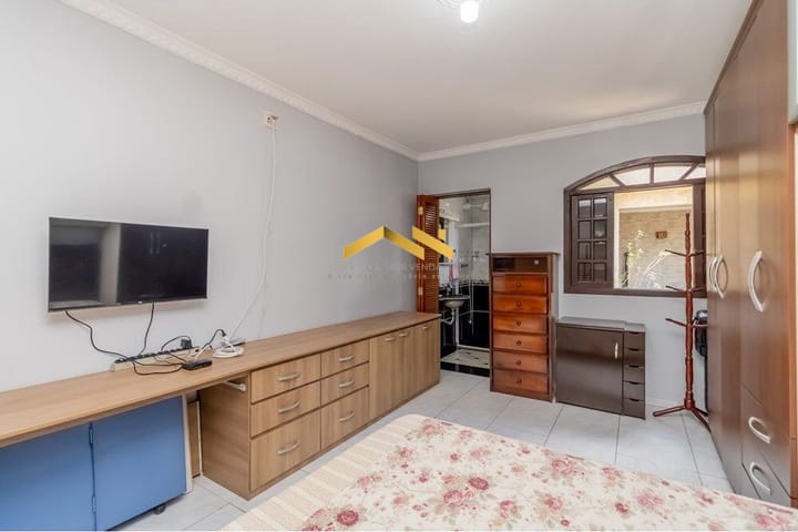 Casa à venda com 3 quartos, 211m² - Foto 6