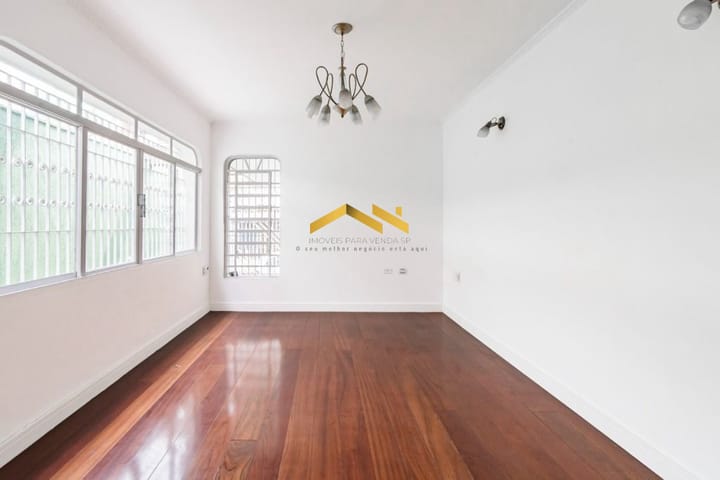 Casa à venda com 3 quartos, 140m² - Foto 1