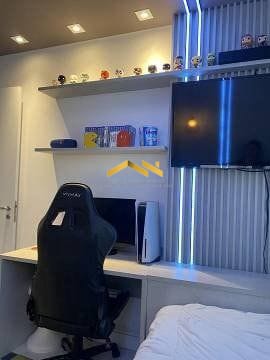 Apartamento à venda com 3 quartos, 140m² - Foto 2