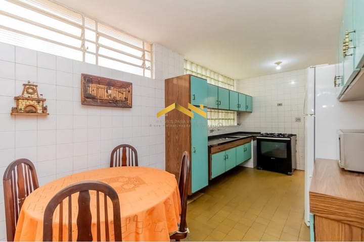 Casa à venda com 6 quartos, 239m² - Foto 40