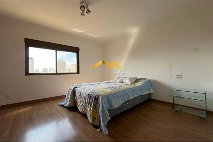 Apartamento à venda com 3 quartos, 246m² - Foto 13