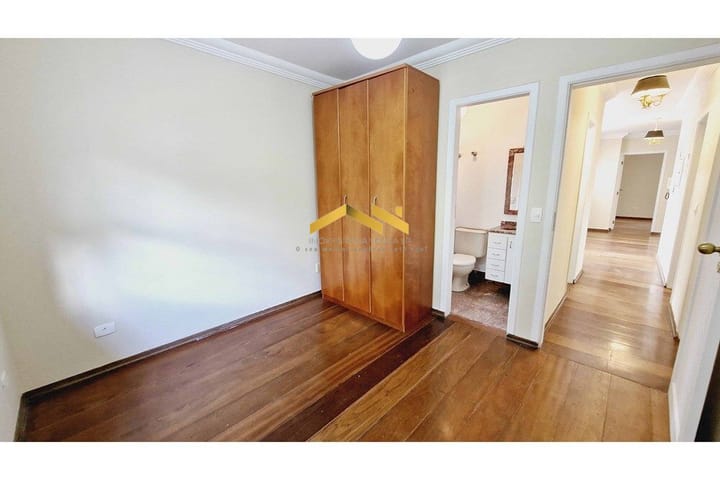 Casa à venda com 4 quartos, 329m² - Foto 14