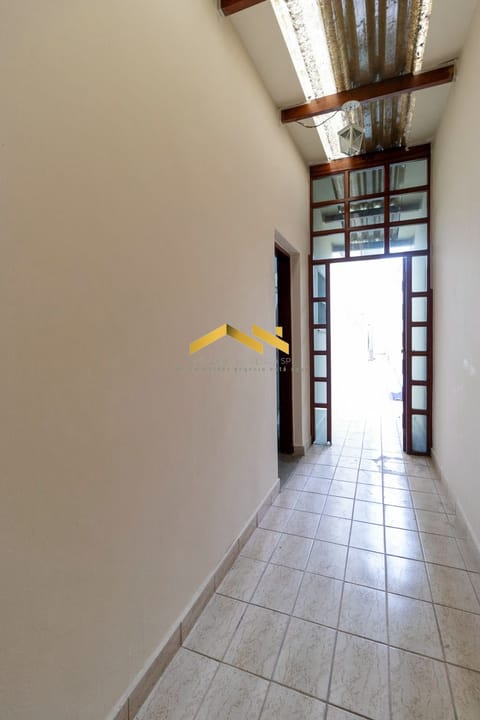 Casa à venda com 3 quartos, 240m² - Foto 5