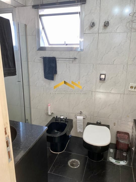 Apartamento à venda com 3 quartos, 141m² - Foto 19