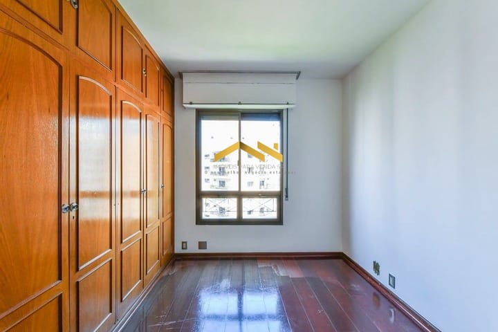 Apartamento à venda com 3 quartos, 256m² - Foto 27