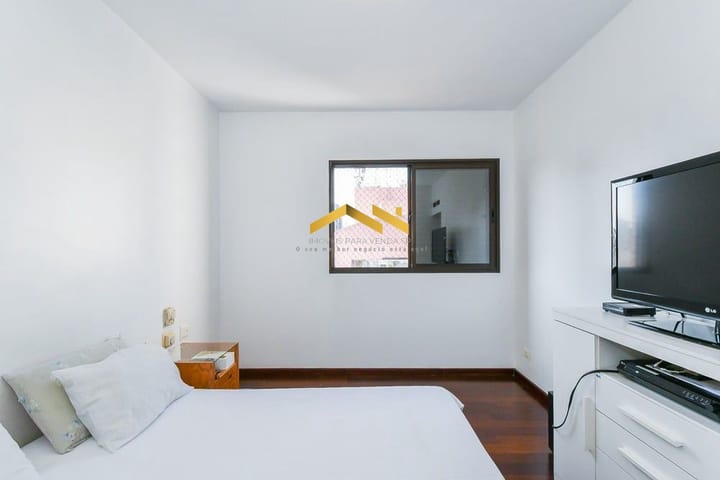 Apartamento à venda com 4 quartos, 200m² - Foto 3