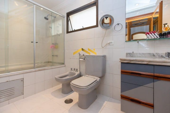 Apartamento à venda com 4 quartos, 200m² - Foto 12