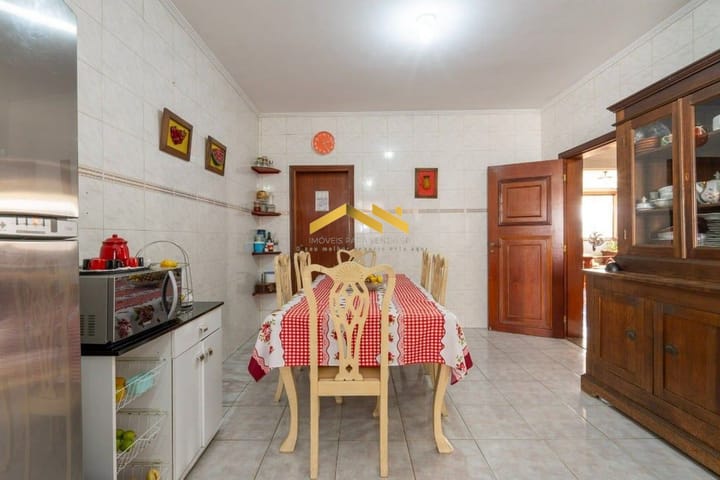 Casa à venda com 5 quartos, 270m² - Foto 41