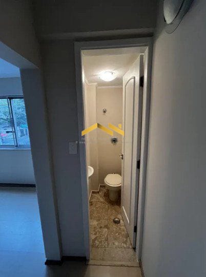 Apartamento à venda com 2 quartos, 78m² - Foto 2