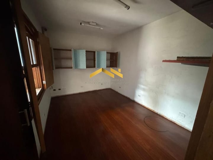 Casa à venda com 5 quartos, 256m² - Foto 18