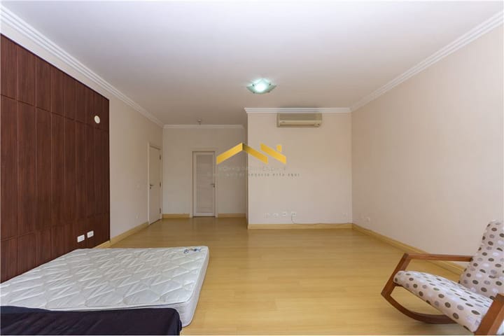 Casa à venda com 4 quartos, 700m² - Foto 11