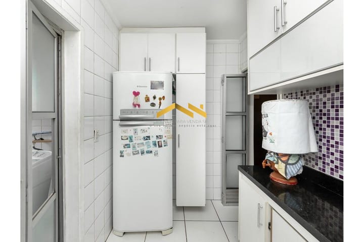 Apartamento à venda com 2 quartos, 54m² - Foto 15