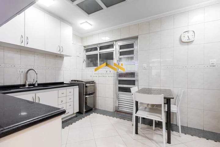 Apartamento à venda com 3 quartos, 127m² - Foto 9