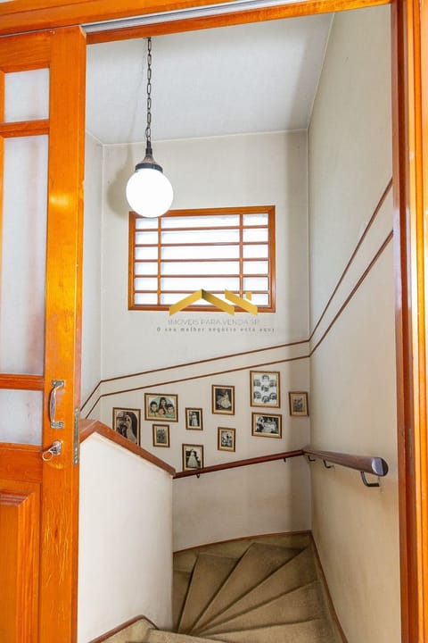 Casa à venda com 4 quartos, 198m² - Foto 42