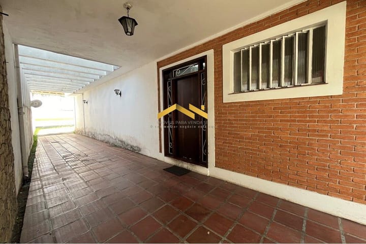 Casa à venda com 7 quartos, 307m² - Foto 32