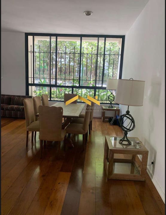 Apartamento à venda com 3 quartos, 141m² - Foto 1