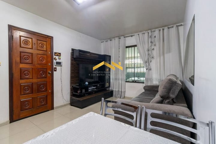 Casa à venda com 3 quartos, 104m² - Foto 1