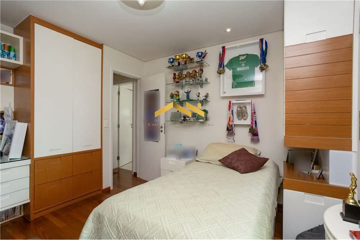 Apartamento à venda com 4 quartos, 235m² - Foto 11