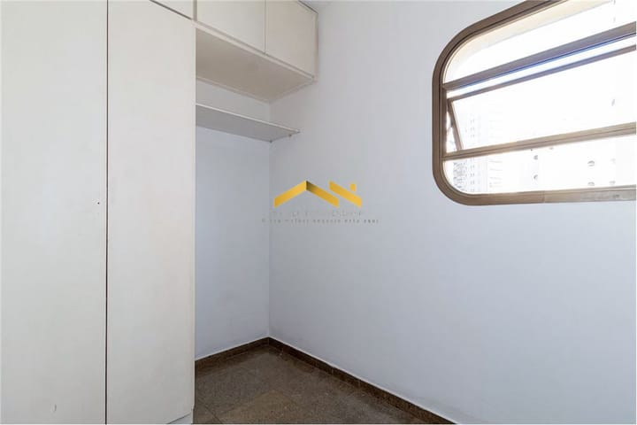 Apartamento à venda com 4 quartos, 231m² - Foto 15