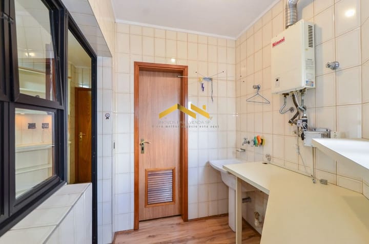 Apartamento à venda com 3 quartos, 176m² - Foto 7