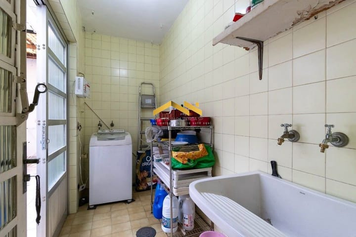 Casa à venda com 2 quartos, 100m² - Foto 17