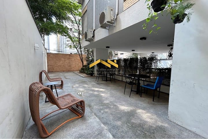 Apartamento à venda com 3 quartos, 145m² - Foto 15