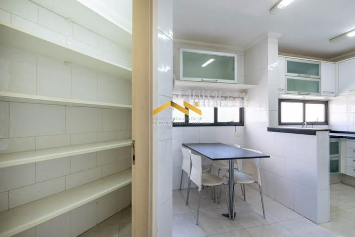 Apartamento à venda com 2 quartos, 132m² - Foto 5