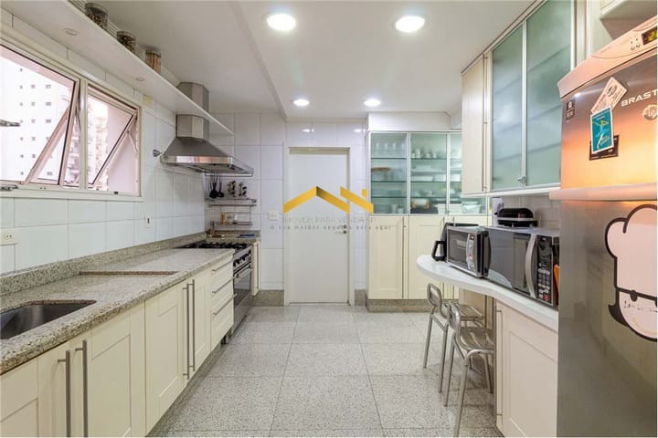 Apartamento à venda com 4 quartos, 320m² - Foto 30