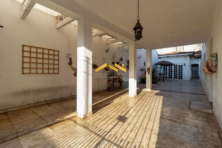 Casa à venda com 3 quartos, 200m² - Foto 22