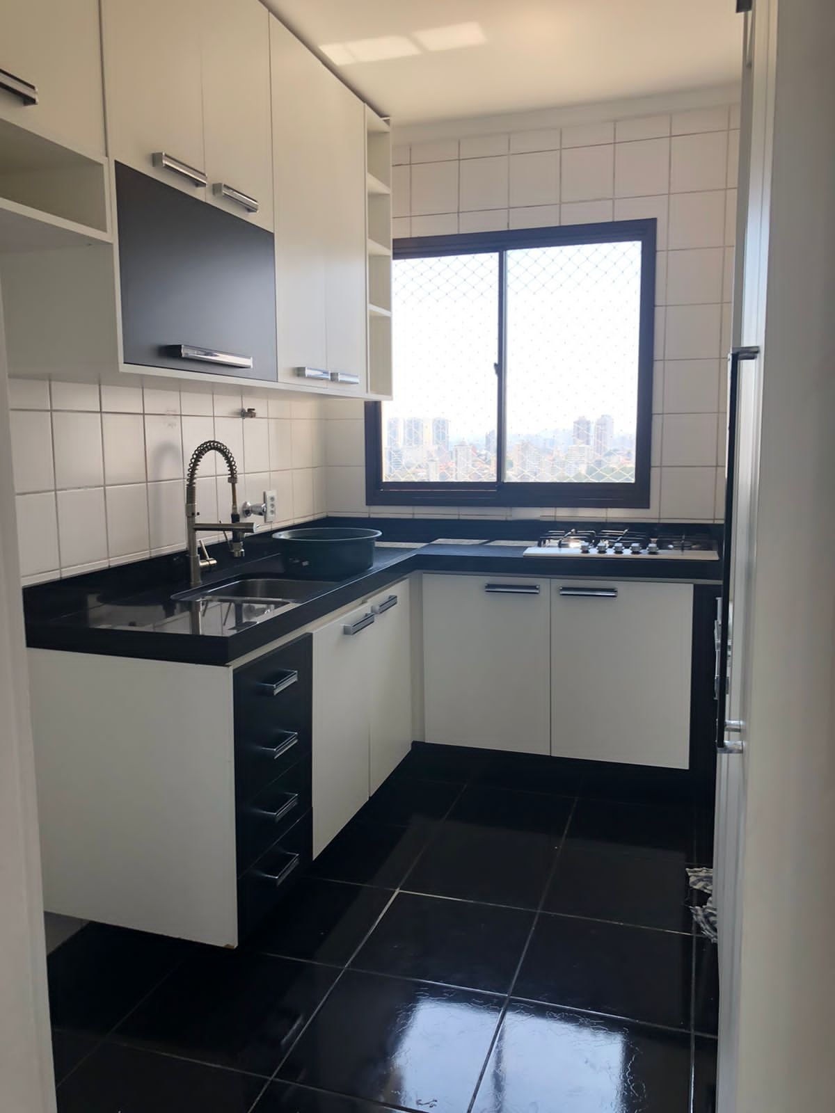 Apartamento à venda com 2 quartos, 81m² - Foto 17