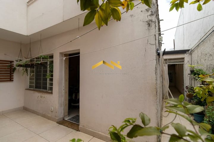 Casa à venda com 4 quartos, 200m² - Foto 38