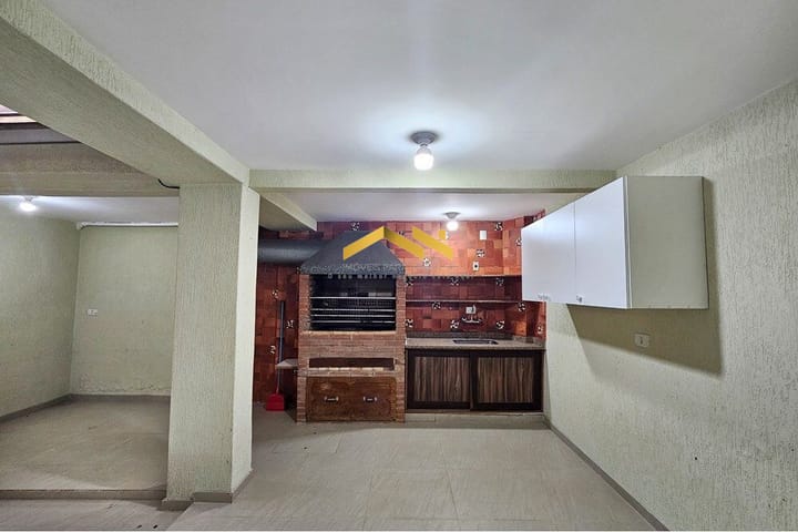 Casa à venda com 3 quartos, 240m² - Foto 15