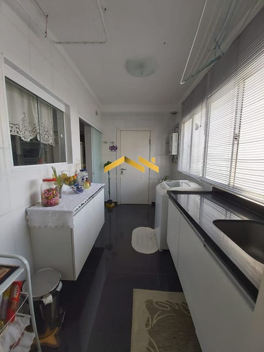 Apartamento à venda com 3 quartos, 135m² - Foto 17