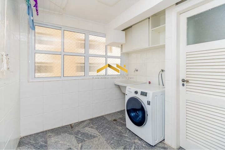 Apartamento à venda com 3 quartos, 112m² - Foto 2