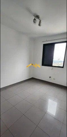 Apartamento à venda com 2 quartos, 57m² - Foto 4