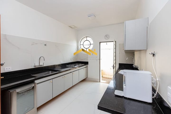 Casa à venda com 4 quartos, 450m² - Foto 45