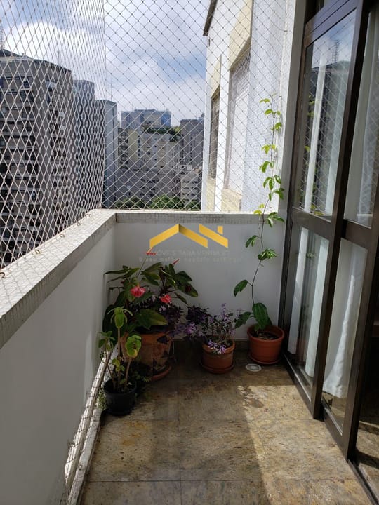 Apartamento à venda com 3 quartos, 151m² - Foto 13